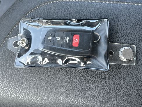 Used 2022 Toyota Camry XSE w/ Navigation Package FWD image 32