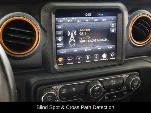 Used 2021 Jeep Gladiator Mojave AWD/4WD image 18