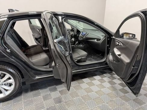 Used 2023 Chevrolet Malibu LT FWD image 21