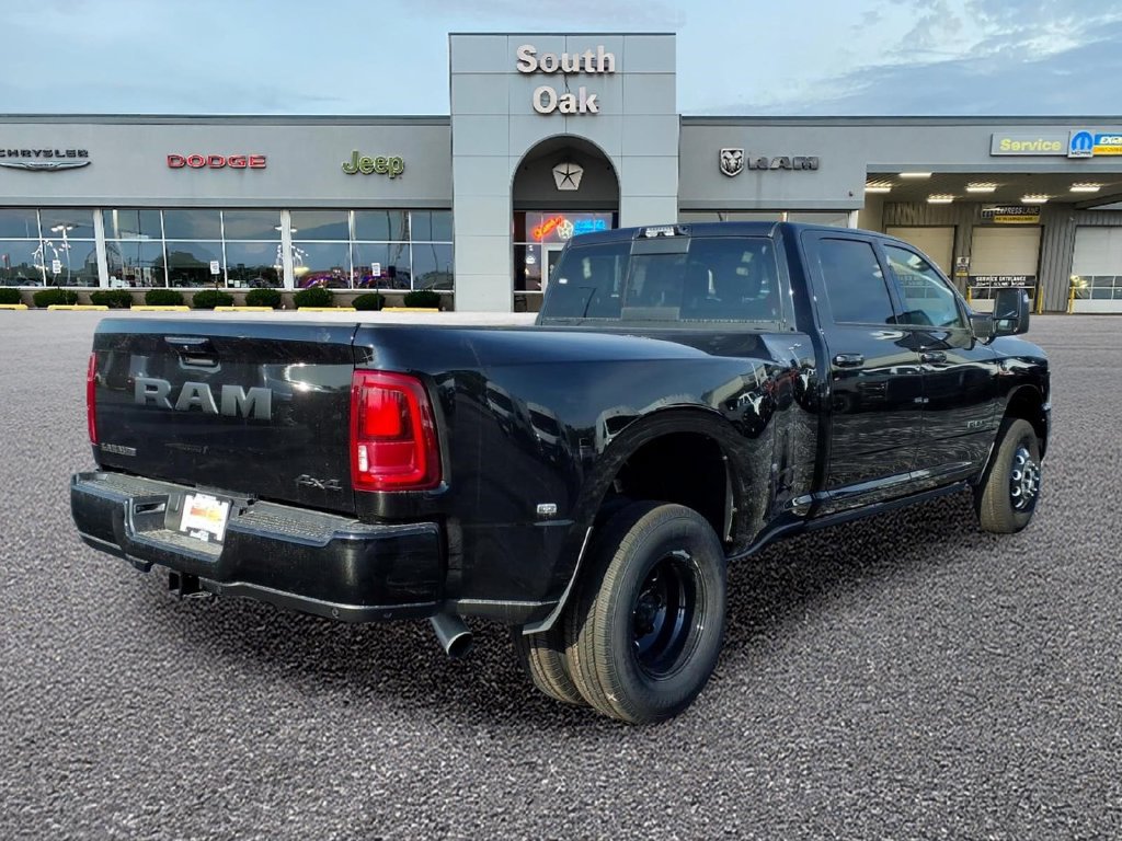 New 2027 RAM 3500 Laramie AWD/4WD image 3