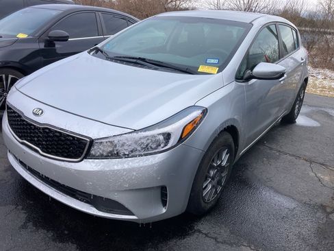 Used 2018 Kia Forte LX image 3