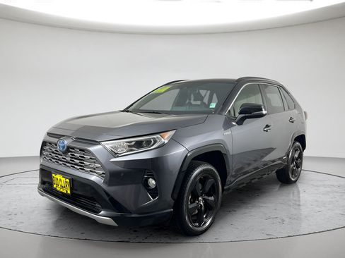Used 2019 Toyota RAV4 XSE AWD/4WD image 1