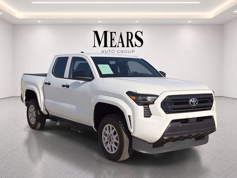 Used 2025 Toyota Tacoma SR AWD/4WD image 7