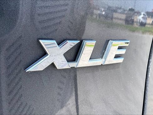 Used 2025 Toyota RAV4 XLE FWD image 8