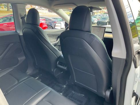 Used 2021 Tesla Model Y Long Range image 59