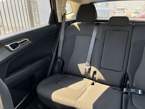 Used 2025 Kia Sportage LX image 38
