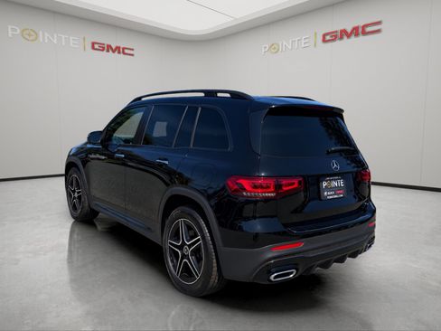 Used 2022 Mercedes-Benz GLB 250 4MATIC image 5