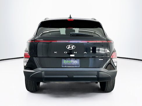 Used 2025 Hyundai Kona SEL image 7