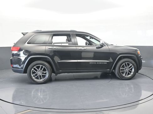 Used 2018 Jeep Grand Cherokee Limited image 7