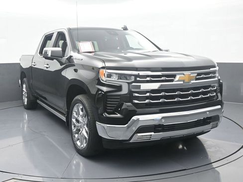 Used 2024 Chevrolet Silverado 1500 LTZ w/ LTZ Premium Package image 9