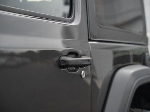 Used 2020 Jeep Wrangler Sport image 15