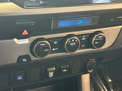 Used 2023 Toyota Tacoma SR5 w/ Black Out Package (TMS) image 19