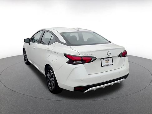 Used 2025 Nissan Versa SV FWD image 10
