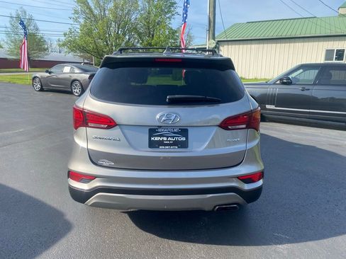 Used 2018 Hyundai Santa Fe Sport image 6