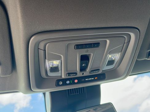 Used 2025 Chevrolet Silverado 1500 RST image 17