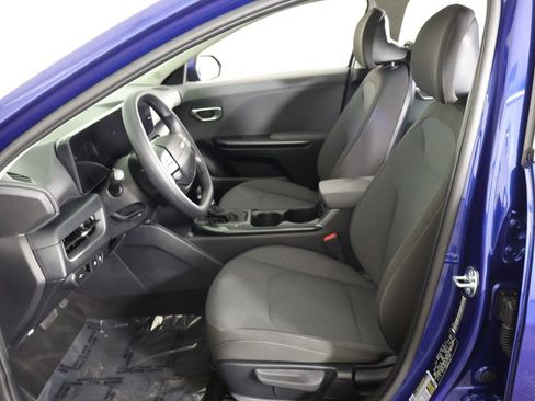 Used 2025 Kia K4 LXS image 26