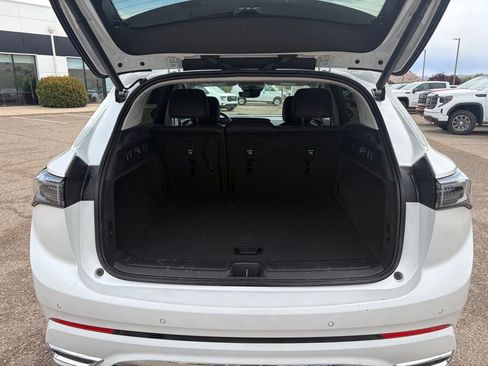 Used 2024 Buick Envision Avenir AWD/4WD image 13