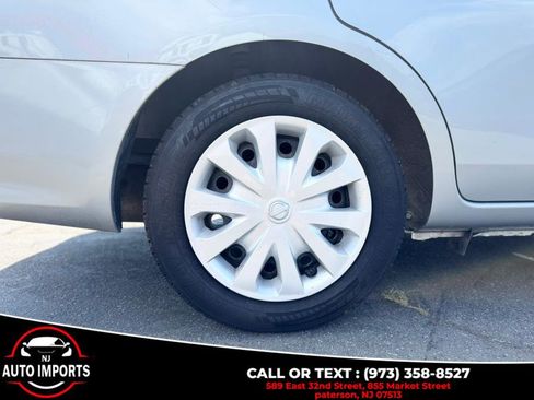 Used 2017 Nissan Versa SV image 36