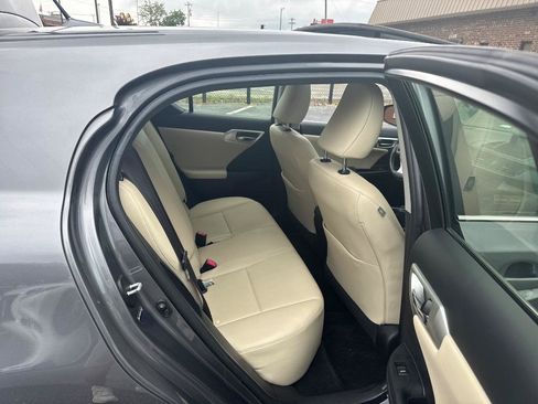 Used 2012 Lexus CT 200h Premium w/ Premium Audio Pkg FWD image 7