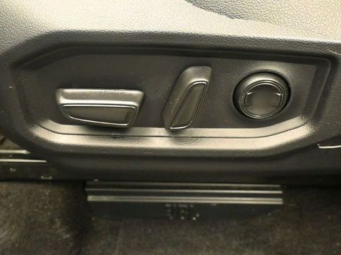 Used 2022 Toyota Tundra Limited image 13