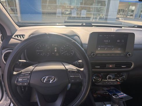 Used 2022 Hyundai Kona SEL w/ Cargo Package image 8