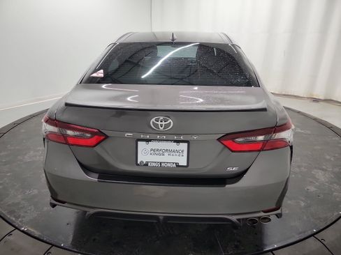Used 2023 Toyota Camry SE image 8