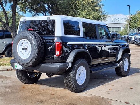 New 2025 Ford Bronco Heritage Edition image 4