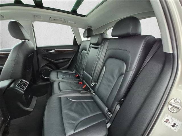 Used 2017 Audi Q5 2.0T Premium Plus w/ Technology Package AWD/4WD image 22