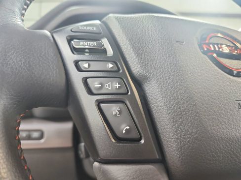 Used 2024 Nissan Titan PRO-4X w/ Pro-4x Convenience Package AWD/4WD image 26