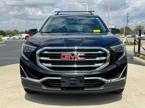Used 2020 GMC Terrain SLT w/ Preferred Package image 2