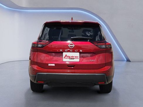 Used 2025 Nissan Rogue SV AWD/4WD image 4