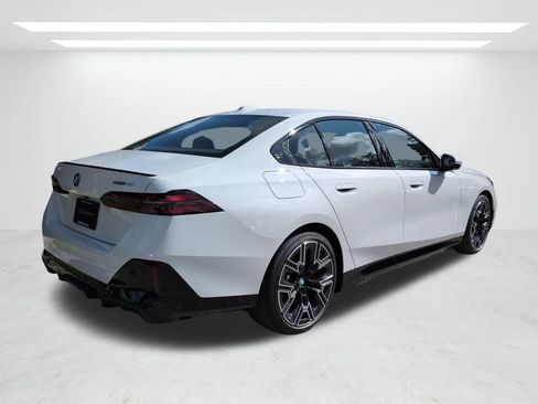 New 2027 BMW i5 eDrive40 w/ M Sport Package RWD image 4