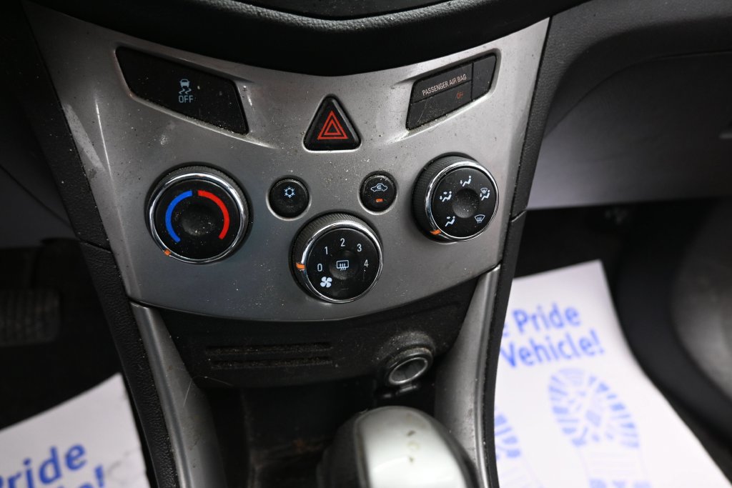 Used 2016 Chevrolet Trax LT FWD image 36