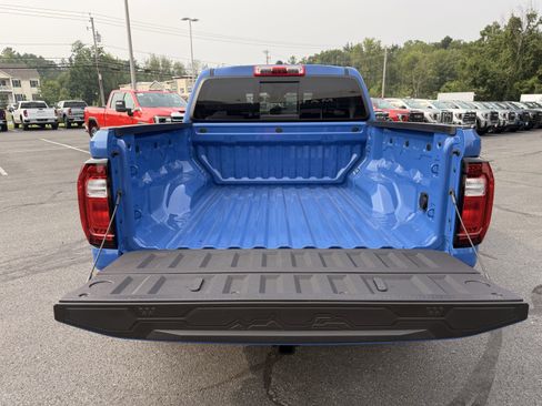 New 2026 GMC Canyon Elevation w/ Convenience Package image 19