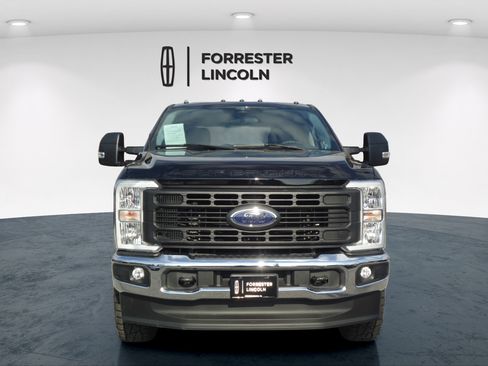 Used 2023 Ford F250 XL w/ XL Off-Road Package AWD/4WD image 8