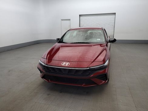 Used 2025 Hyundai Elantra Sport image 15