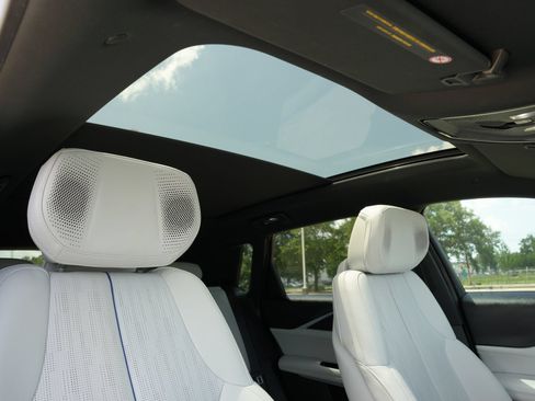 Certified 2024 Cadillac Lyriq Luxury RWD image 25