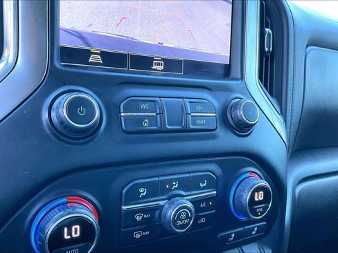 Used 2021 Chevrolet Silverado 1500 LT Trail Boss w/ Convenience Package II image 33