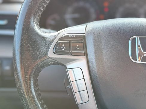 Used 2014 Honda Odyssey Touring Elite image 27