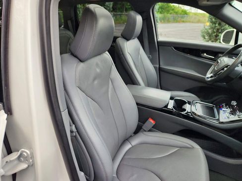 Certified 2022 Lincoln Nautilus Reserve image 14