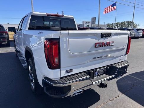 New 2026 GMC Sierra 1500 SLT image 8