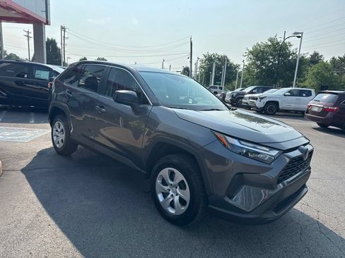 Used 2023 Toyota RAV4 LE AWD/4WD image 9