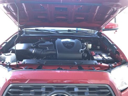 Used 2021 Toyota Tacoma TRD Sport image 35