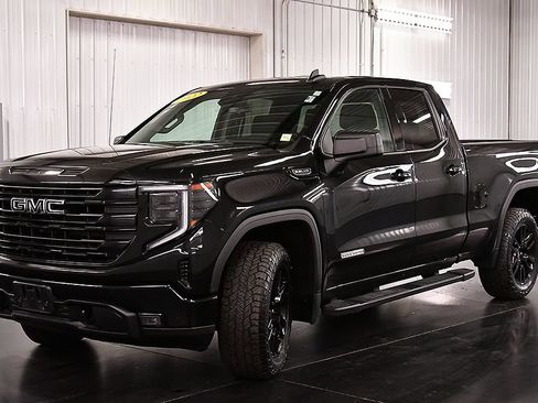 Used 2022 GMC Sierra 1500 Elevation AWD/4WD image 3