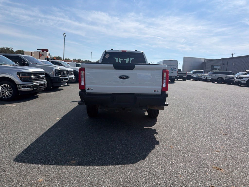 Used 2025 Ford F250 XL w/ FX4 Off-Road Package AWD/4WD image 8
