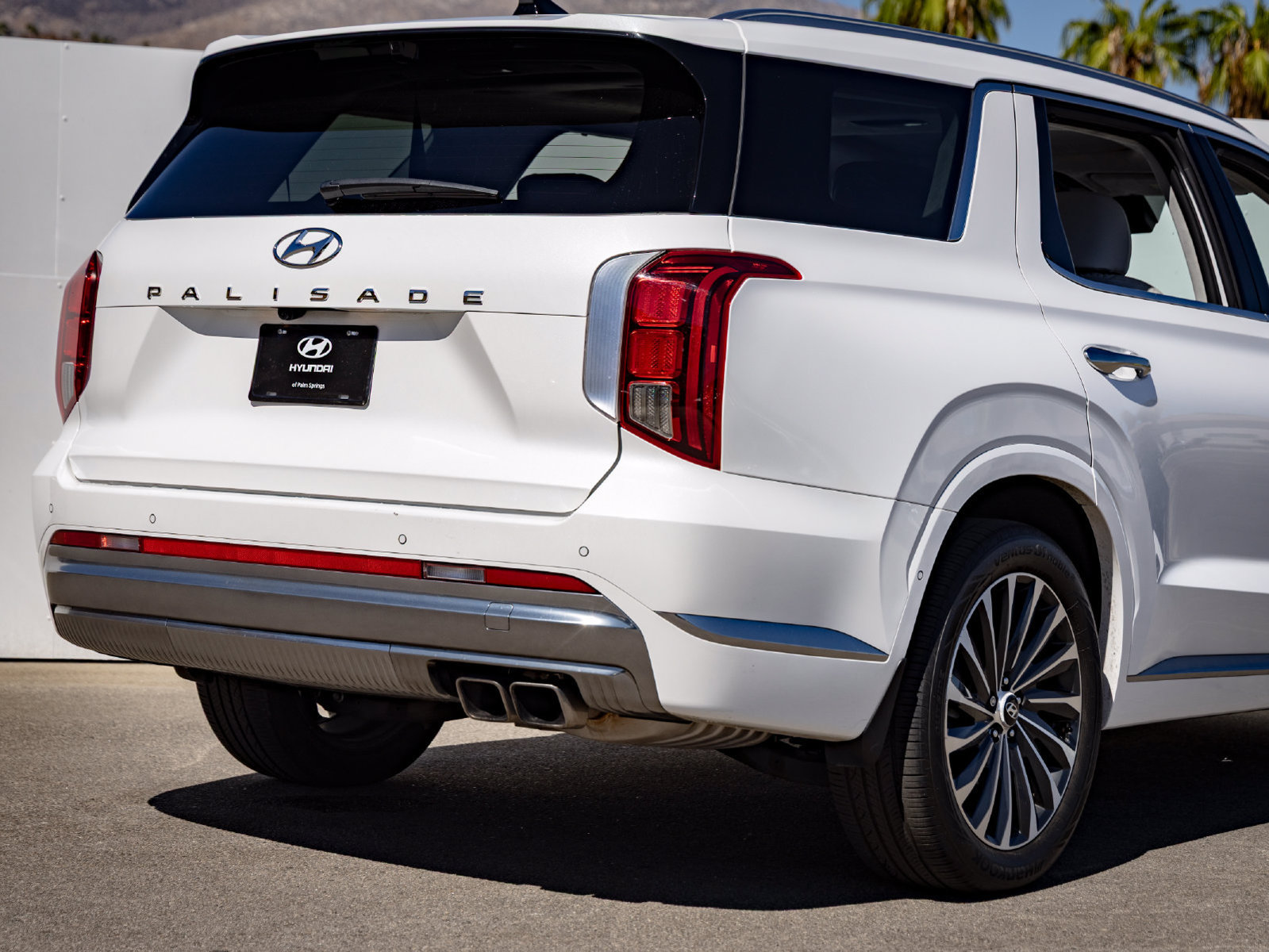 Used 2024 Hyundai Palisade Calligraphy FWD image 13