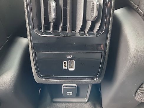 New 2026 Jeep Compass Latitude w/ Sun and Sound Group image 25