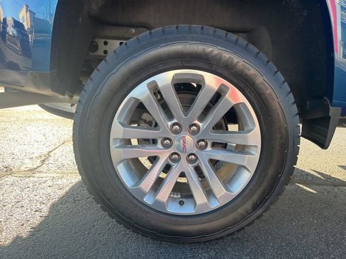 Used 2019 GMC Canyon SLT w/ Trailering Package image 11