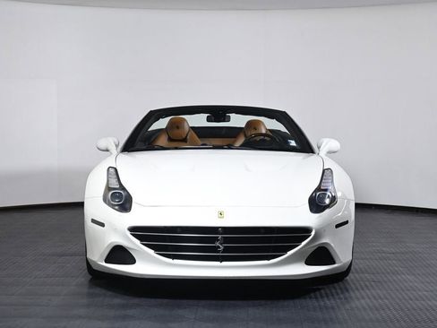 Certified 2017 Ferrari California T RWD image 12