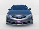 Used 2014 Toyota Camry SE image 2